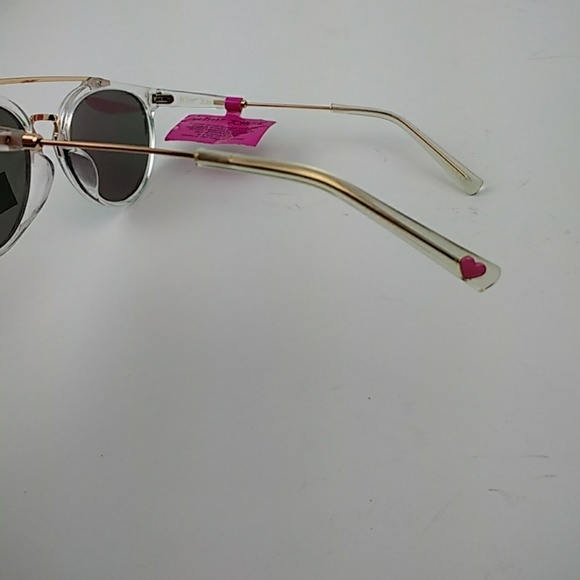 Betsey Johnson Sunglasses NEW - Picture 7 of 7